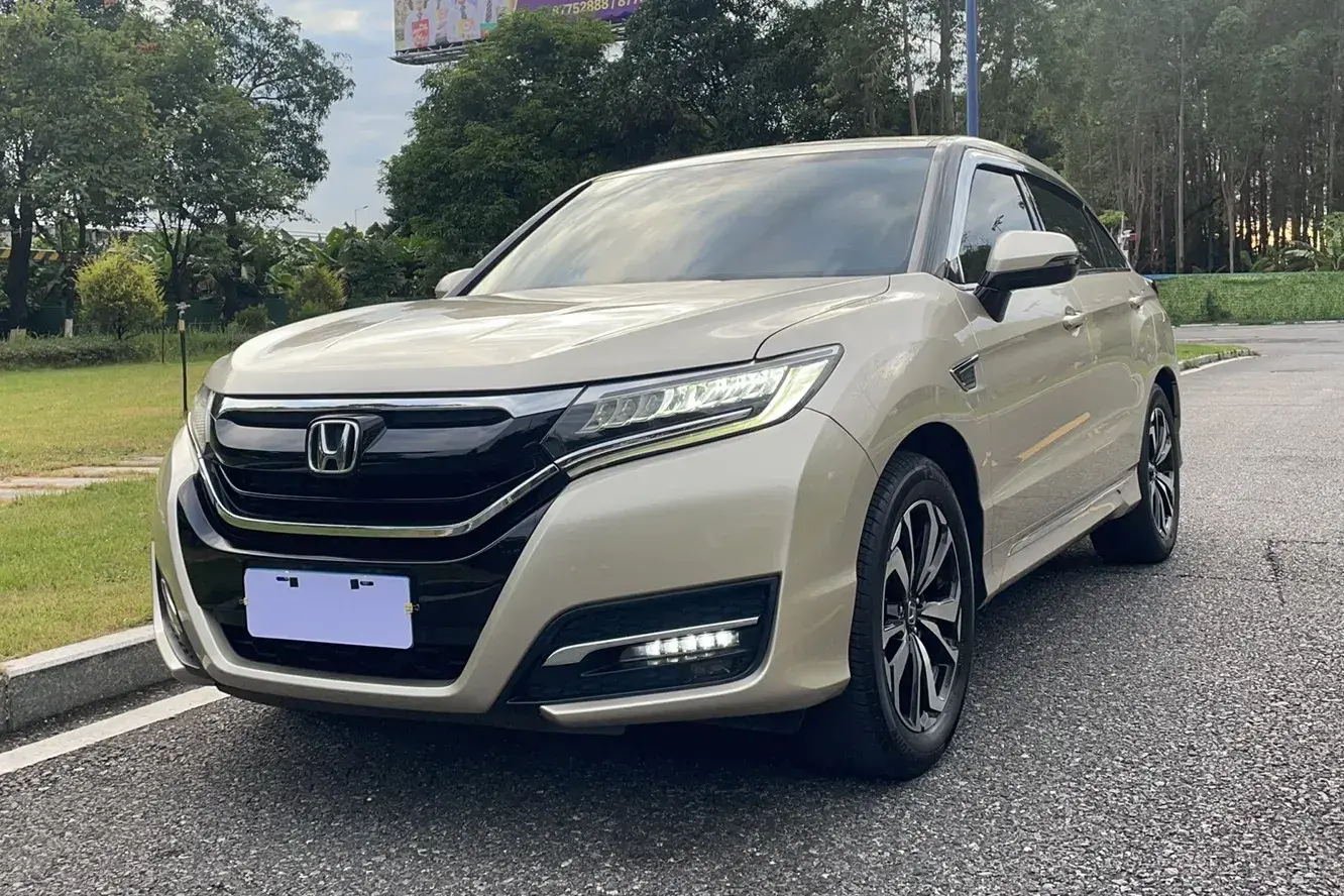 2017 Honda UR-V 1.5T 193HP L4 CVT