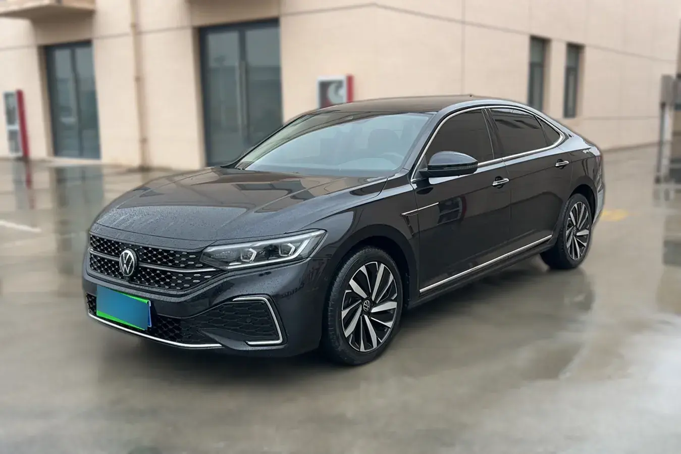 2023 Volkswagen Passat 2.0T 186HP L4 7DCT