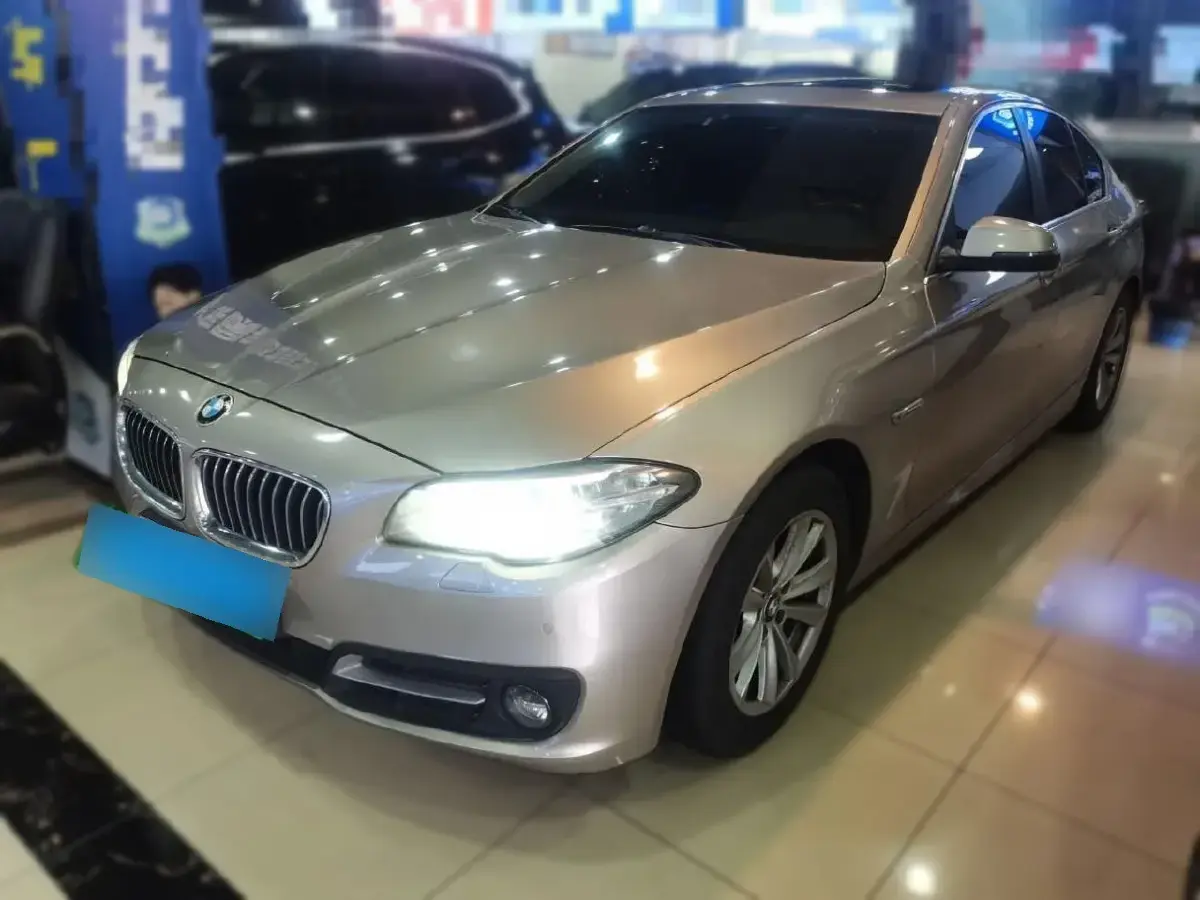 2015 BMW 5 Series 2.0T 184HP L4 8AT