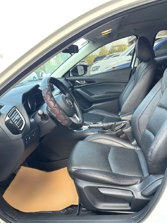 2014 Mazda 3 Axela 2.0L 158HP L4 6AT,autocango,china used car exporter,china ev exporter,chinese used car exporter,chinese used ev exporter