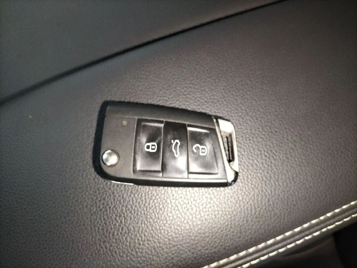 2019 Volkswagen Teramont X 2.0T 220HP L4 7DCT,autocango,china used car exporter,china ev exporter,chinese used car exporter,chinese used ev exporter