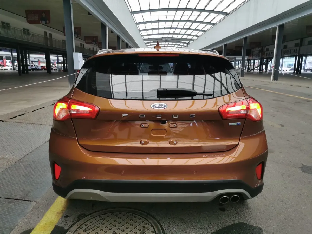 2020 Ford Focus Active 1.5T 174HP L3 8AT,autocango,china used car exporter,china ev exporter,chinese used car exporter,chinese used ev exporter