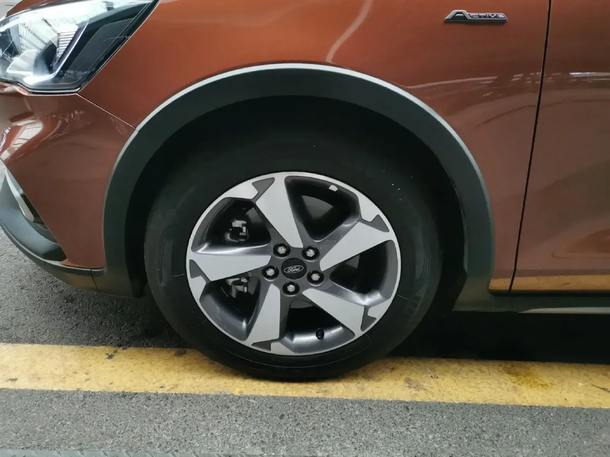 2020 Ford Focus Active 1.5T 174HP L3 8AT,autocango,china used car exporter,china ev exporter,chinese used car exporter,chinese used ev exporter