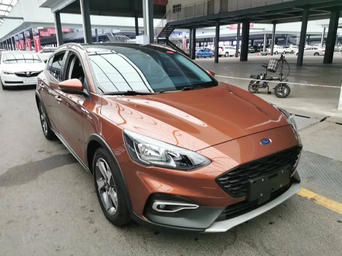 2020 Ford Focus Active 1.5T 174HP L3 8AT,autocango,china used car exporter,china ev exporter,chinese used car exporter,chinese used ev exporter