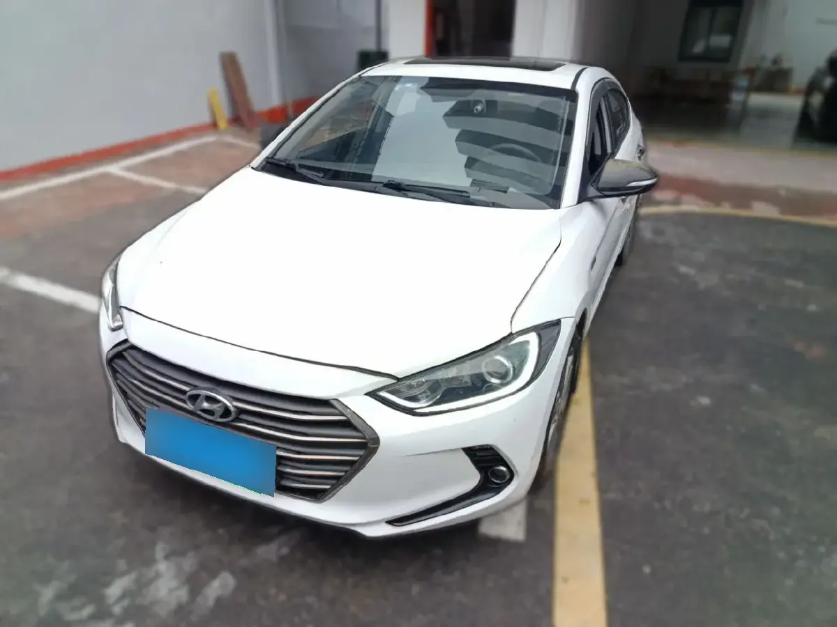 2016 Hyundai Elantra 1.4T 130HP L4 7DCT