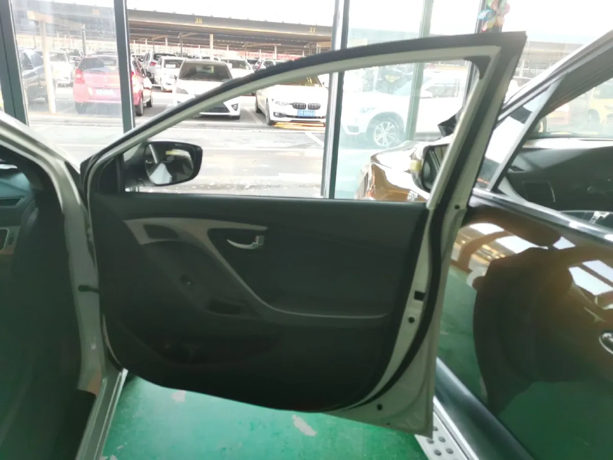 2015 Hyundai Elantra 1.6L 128HP L4 6AT,autocango,china used car exporter,china ev exporter,chinese used car exporter,chinese used ev exporter