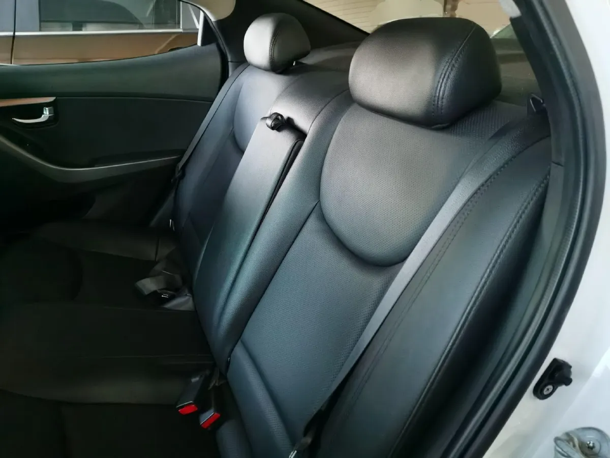 2015 Hyundai Elantra 1.6L 128HP L4 6AT,autocango,china used car exporter,china ev exporter,chinese used car exporter,chinese used ev exporter