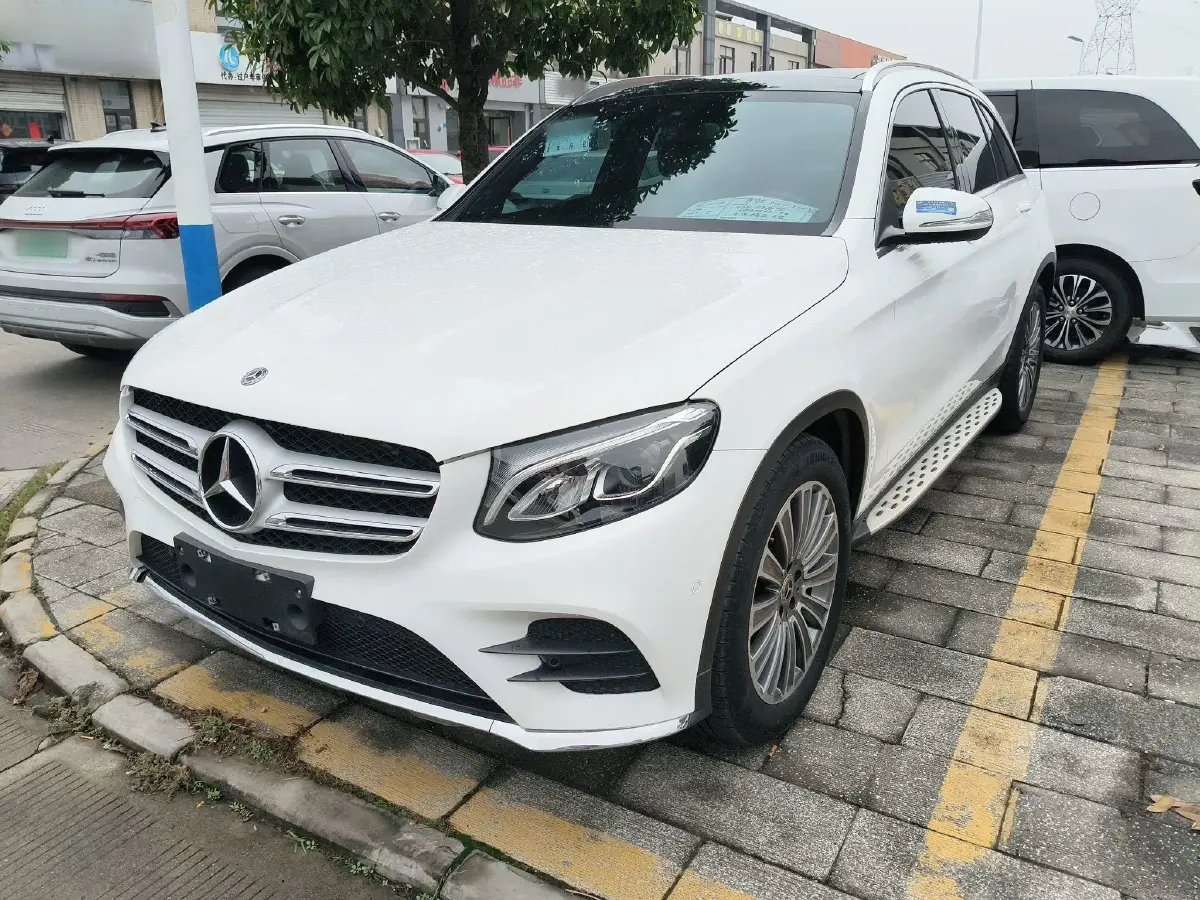 2017 Mercedes-Benz GLC Class 2.0T 211HP L4 9AT