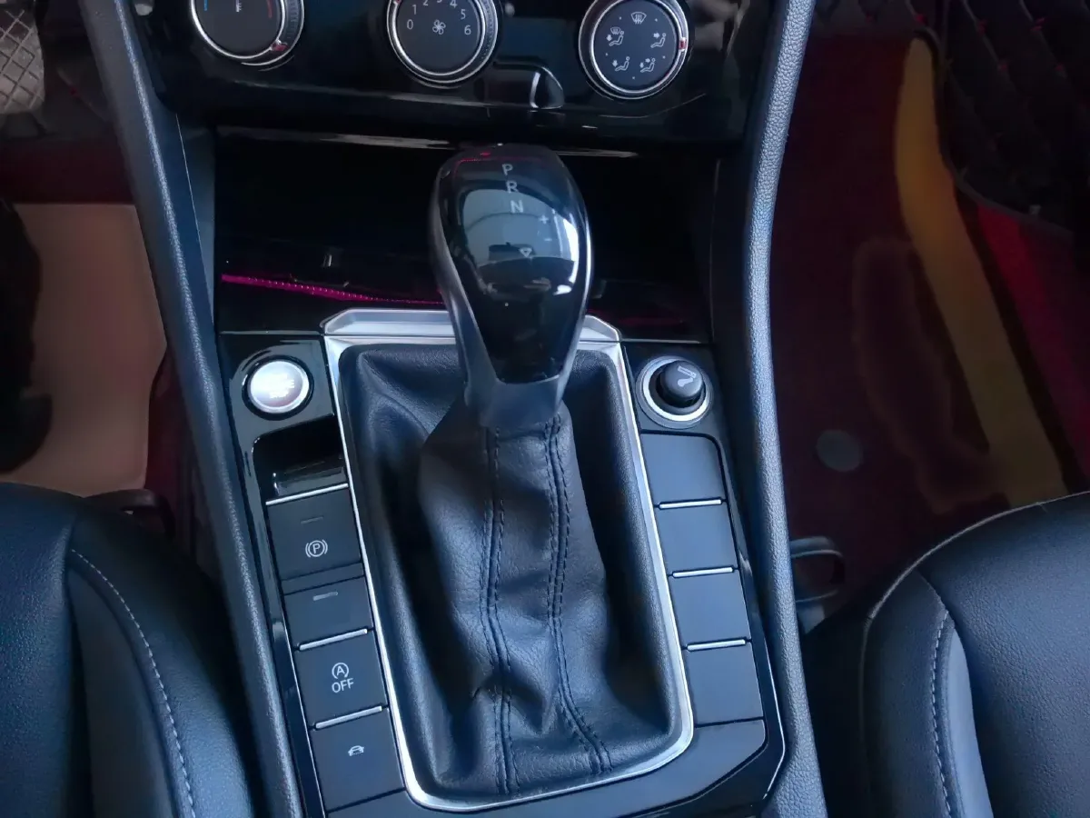 2020 Volkswagen Sagitar 1.2T 116HP L4 7DCT,autocango,china used car exporter,china ev exporter,chinese used car exporter,chinese used ev exporter