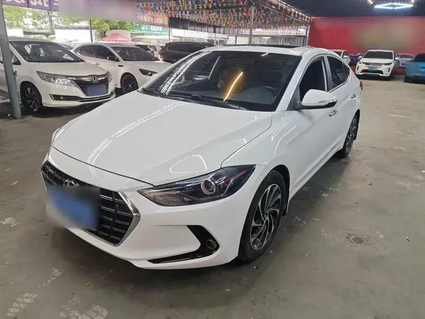 2019 Hyundai Elantra 1.4T 130HP L4 7DCT