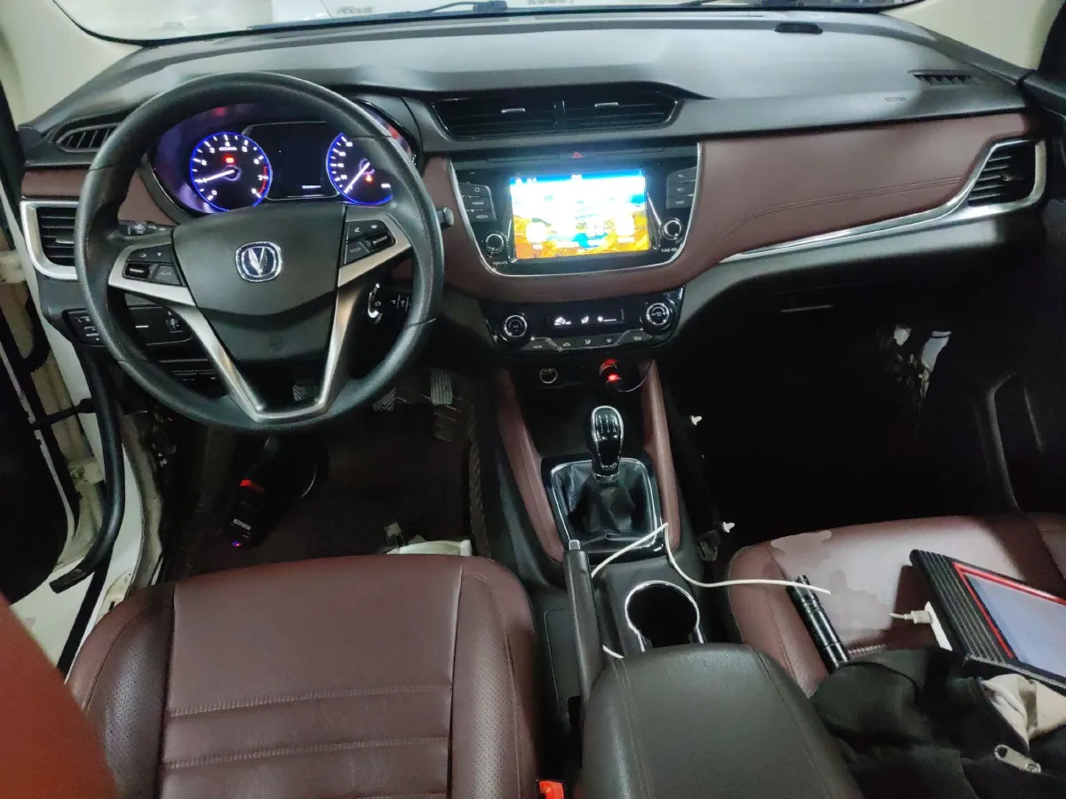 2017 ChangAn Linmax 1.6L 125HP L4 5MT,autocango,china used car exporter,china ev exporter,chinese used car exporter,chinese used ev exporter