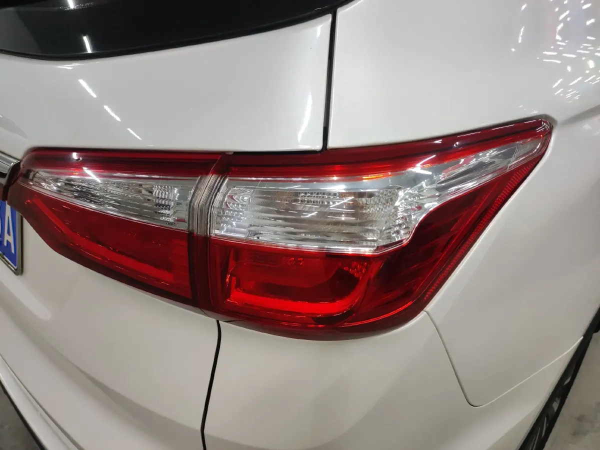 2017 ChangAn Linmax 1.6L 125HP L4 5MT,autocango,china used car exporter,china ev exporter,chinese used car exporter,chinese used ev exporter