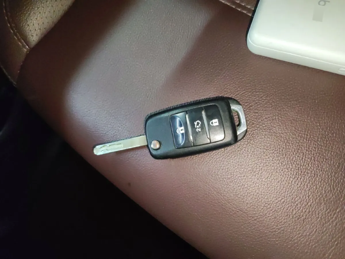 2017 ChangAn Linmax 1.6L 125HP L4 5MT,autocango,china used car exporter,china ev exporter,chinese used car exporter,chinese used ev exporter