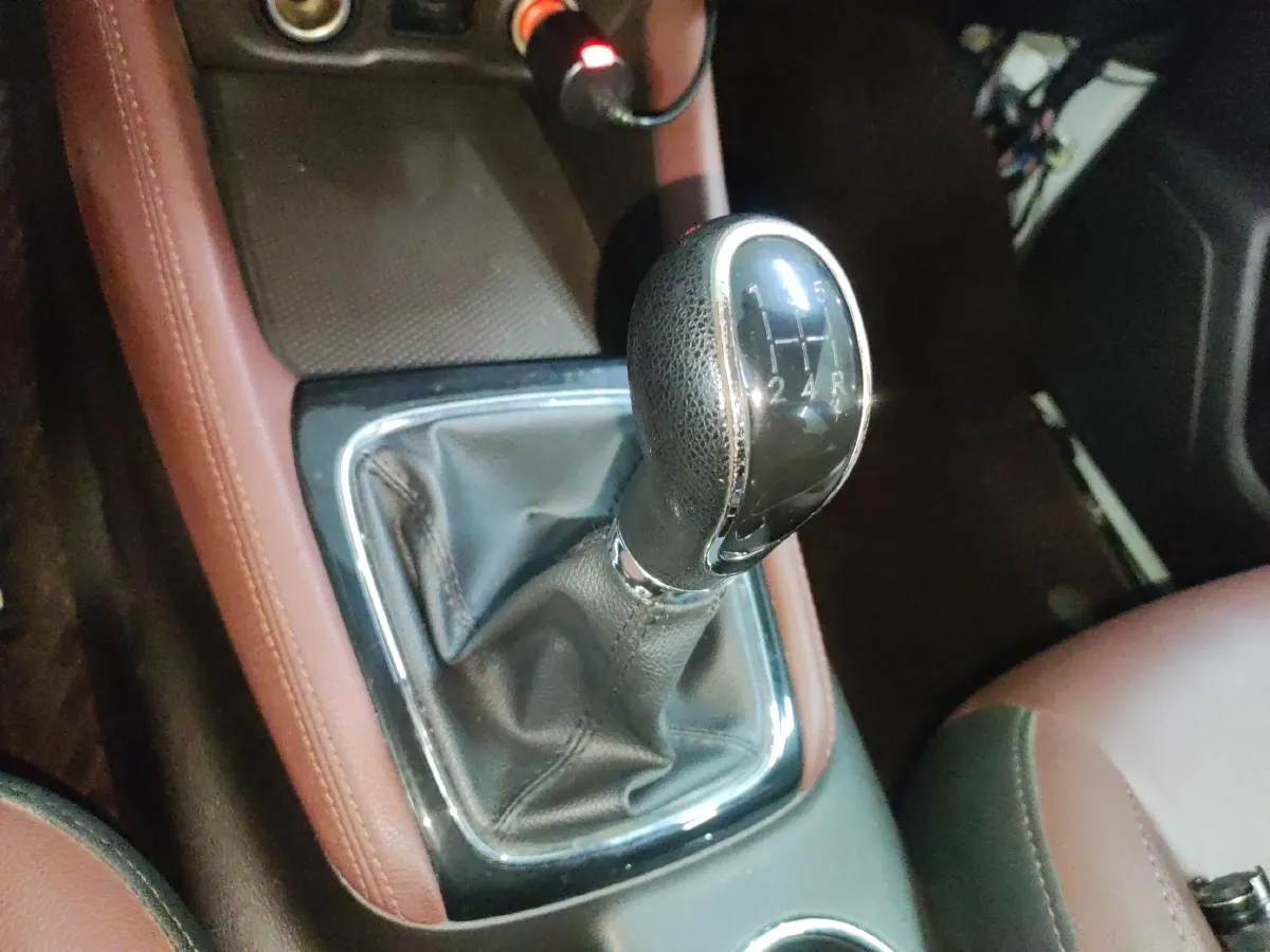 2017 ChangAn Linmax 1.6L 125HP L4 5MT,autocango,china used car exporter,china ev exporter,chinese used car exporter,chinese used ev exporter