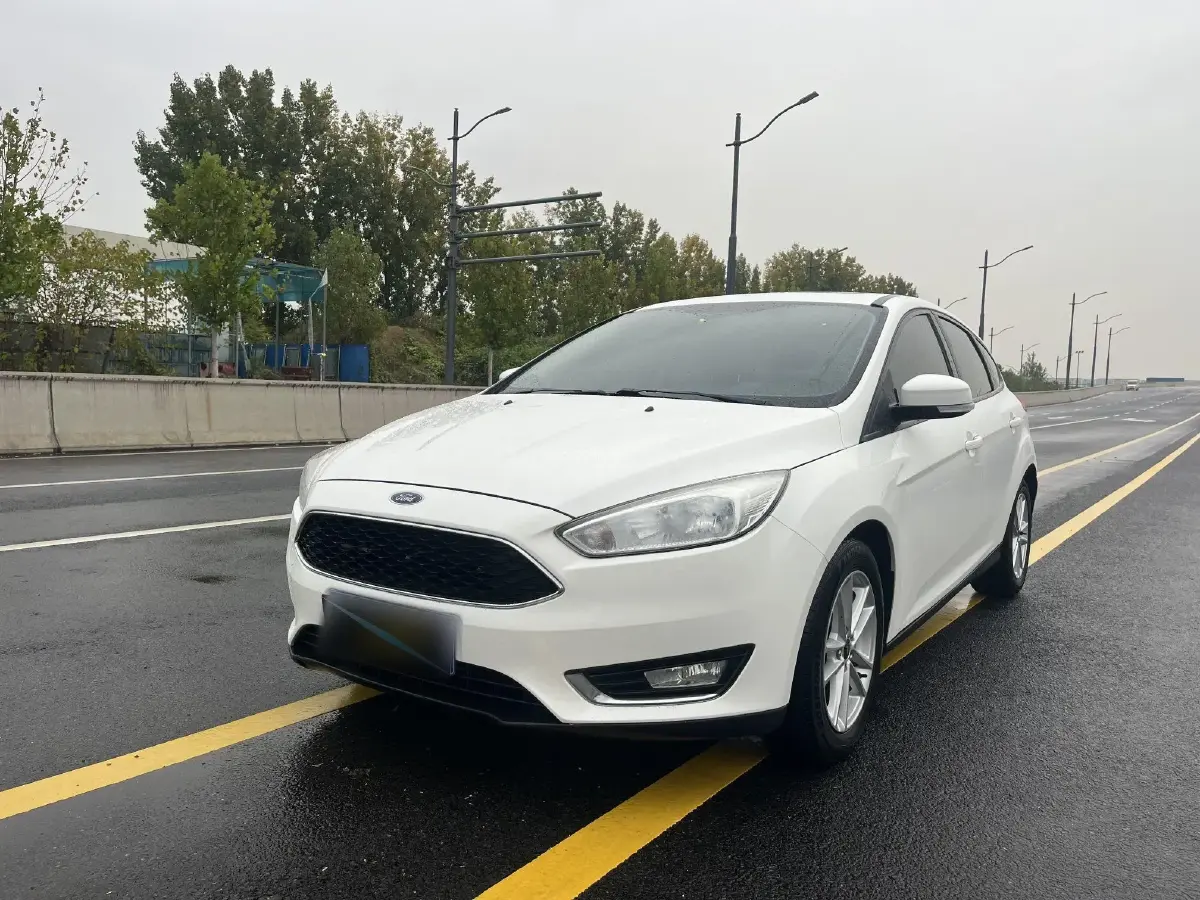 2017 Ford Focus 1.6L 125HP L4 6DCT