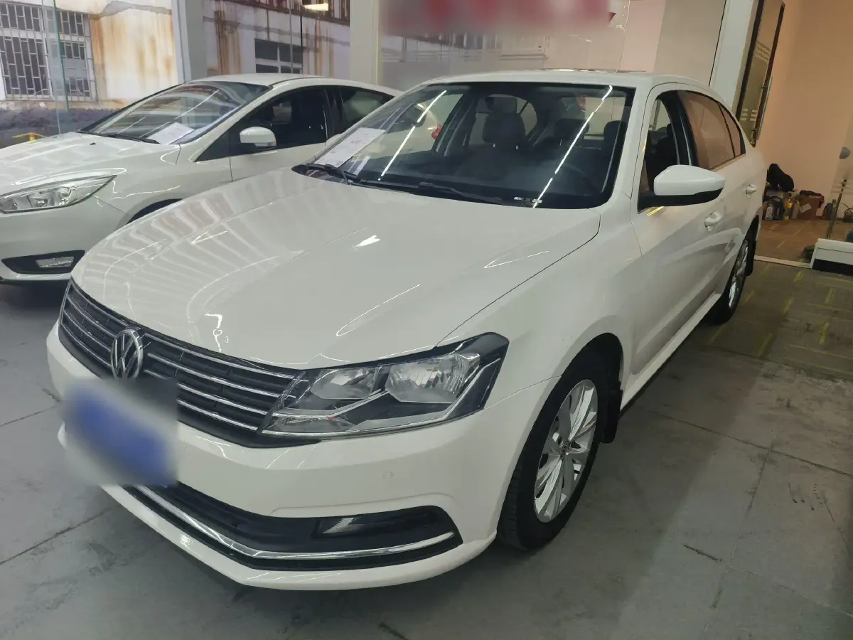 2017 Volkswagen Lavida 1.6L 110HP L4 6AT