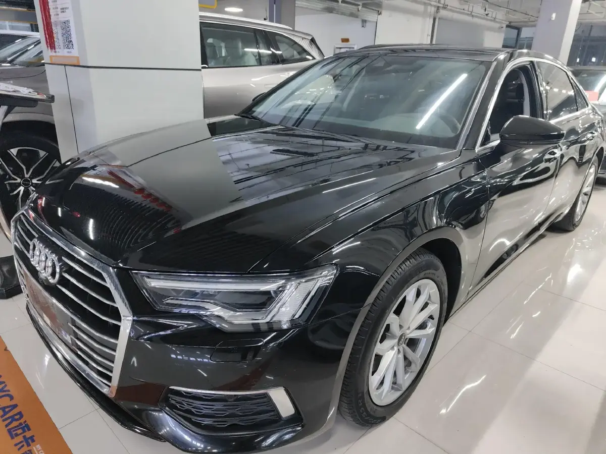 2022 Audi A6L 2.0T 190HP L4 7DCT