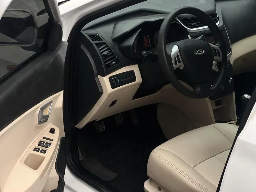 2016 Chery Fulwin 2 1.5L 109HP L4 5MT,autocango,china used car exporter,china ev exporter,chinese used car exporter,chinese used ev exporter