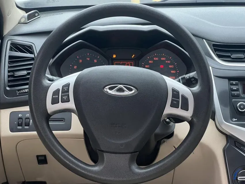 2016 Chery Fulwin 2 1.5L 109HP L4 5MT,autocango,china used car exporter,china ev exporter,chinese used car exporter,chinese used ev exporter