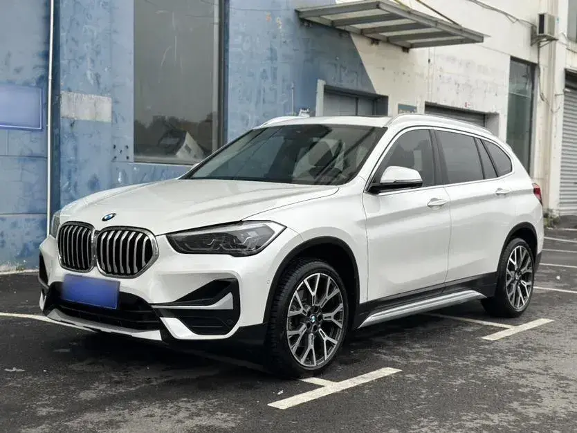 2020 BMW X1 2.0T 192HP L4 8AT