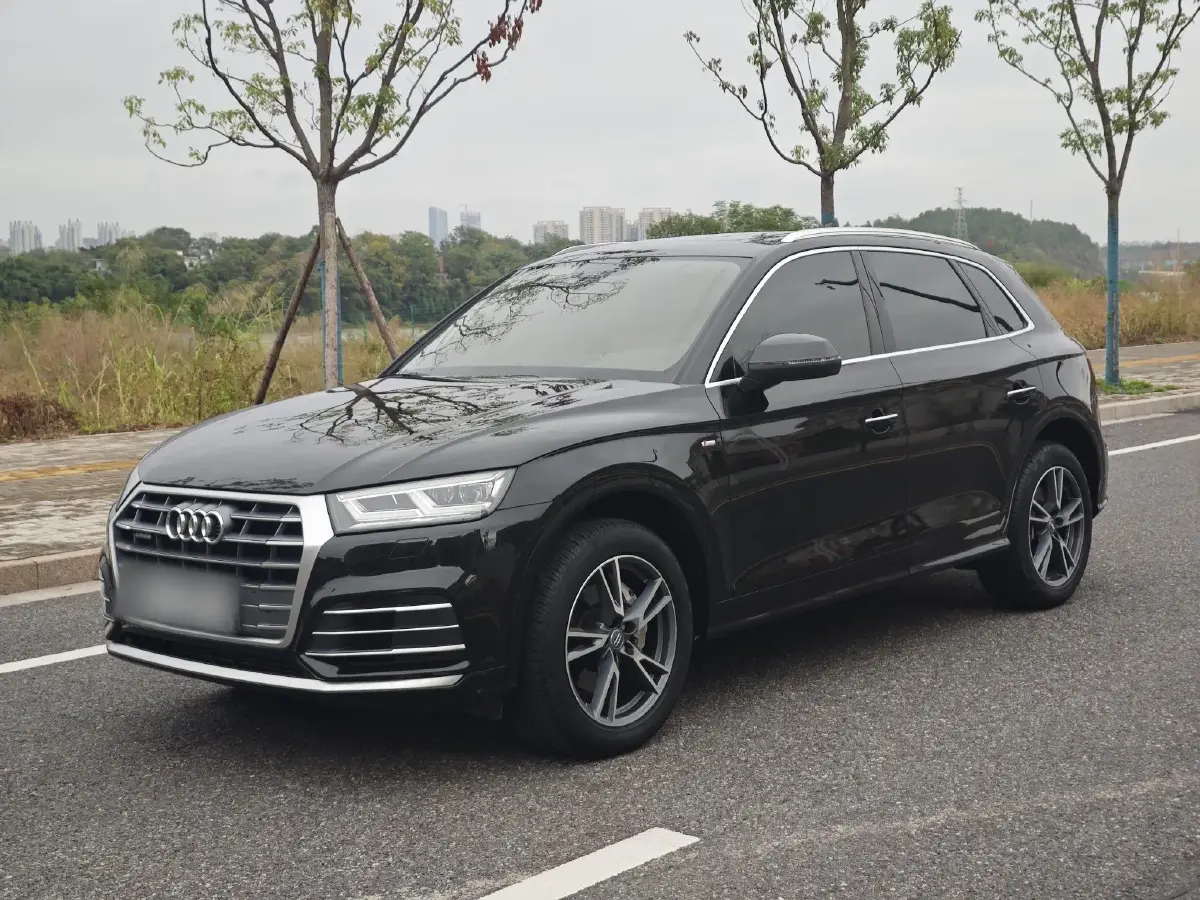 2020 Audi Q5L 2.0T 190HP L4 7DCT