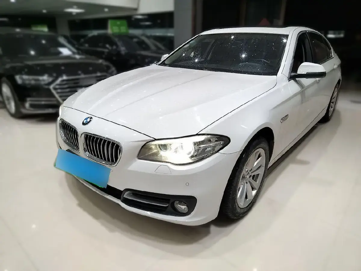 2014 BMW 5 Series 2.0T 184HP L4 8AT