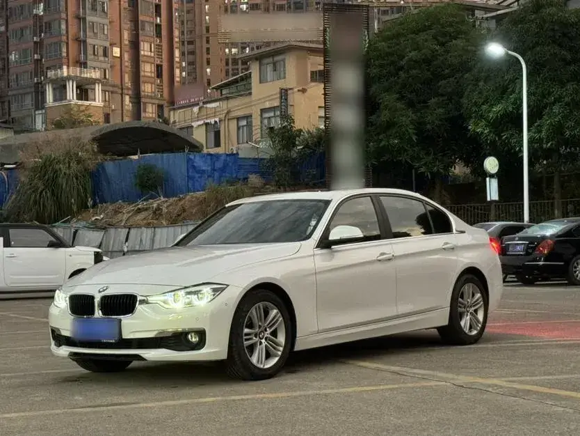 2016 BMW 3 Series 2.0T 184HP L4 8AT