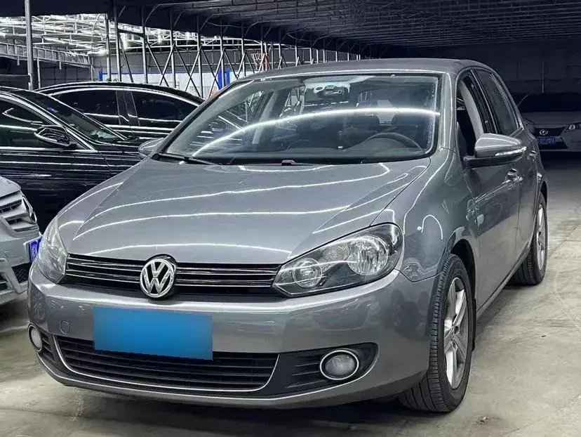 2012 Volkswagen Golf 1.6L 105HP L4 6AT