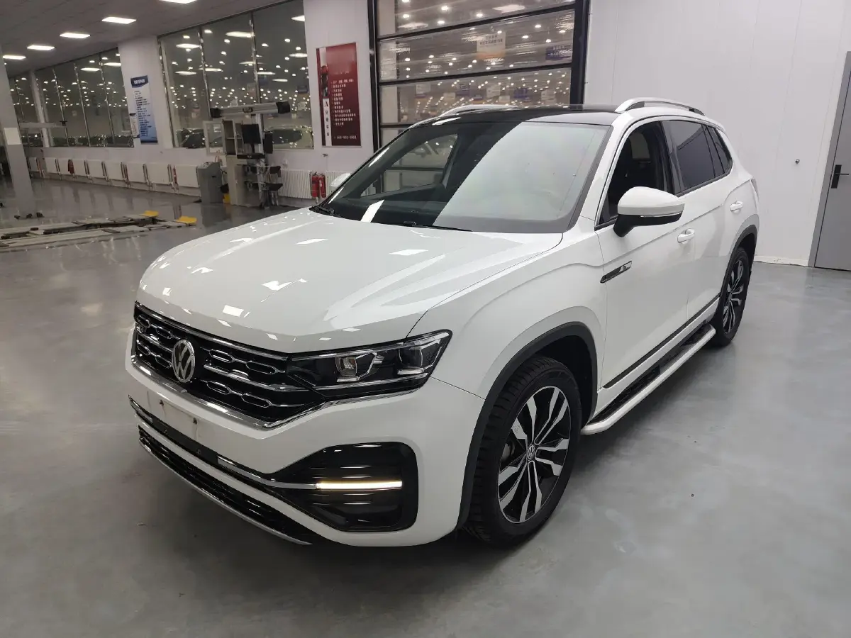 2019 Volkswagen Tayron 2.0T 220HP L4 7DCT