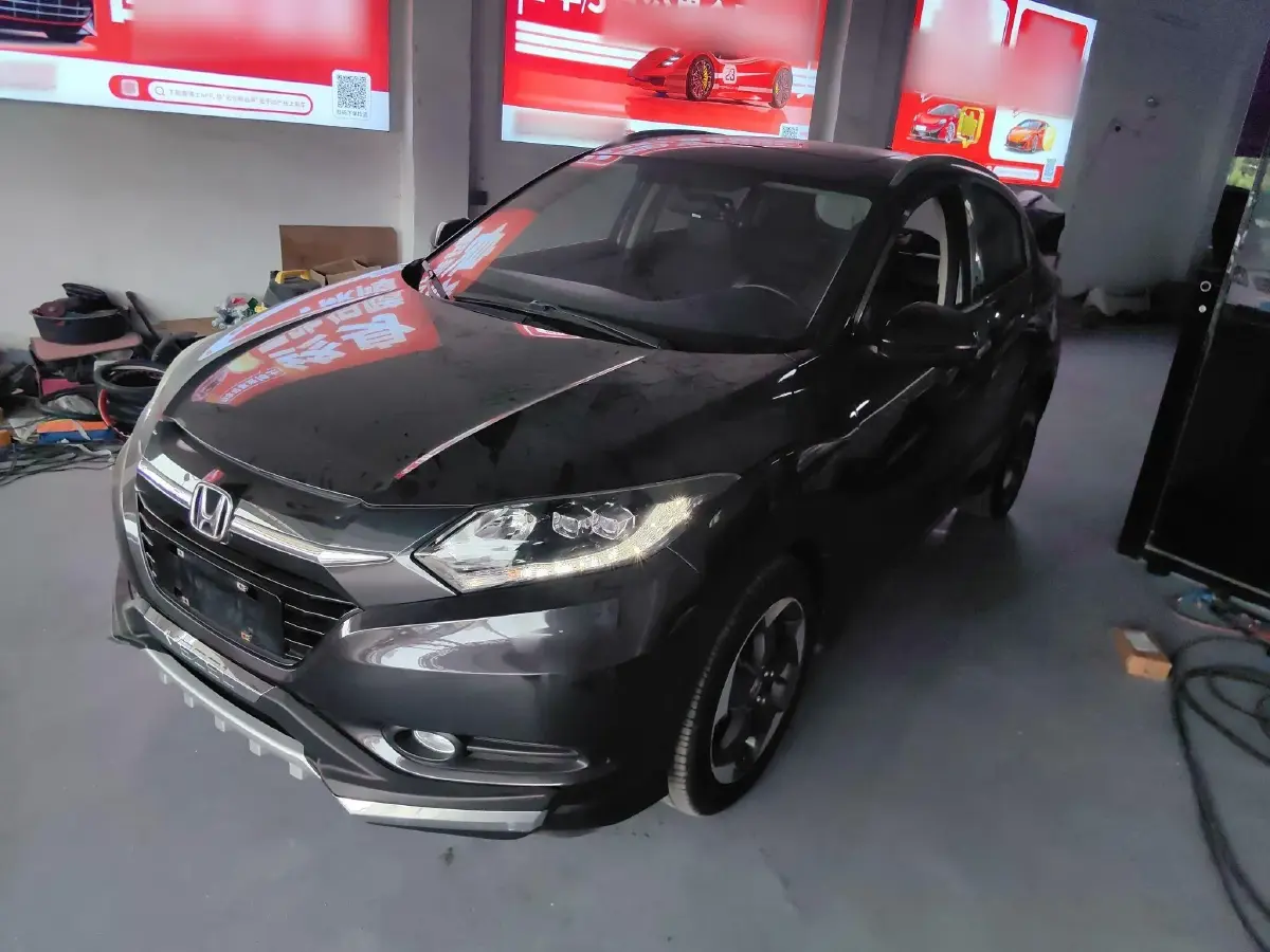 2015 Honda Vezel 1.8L 136HP L4 CVT