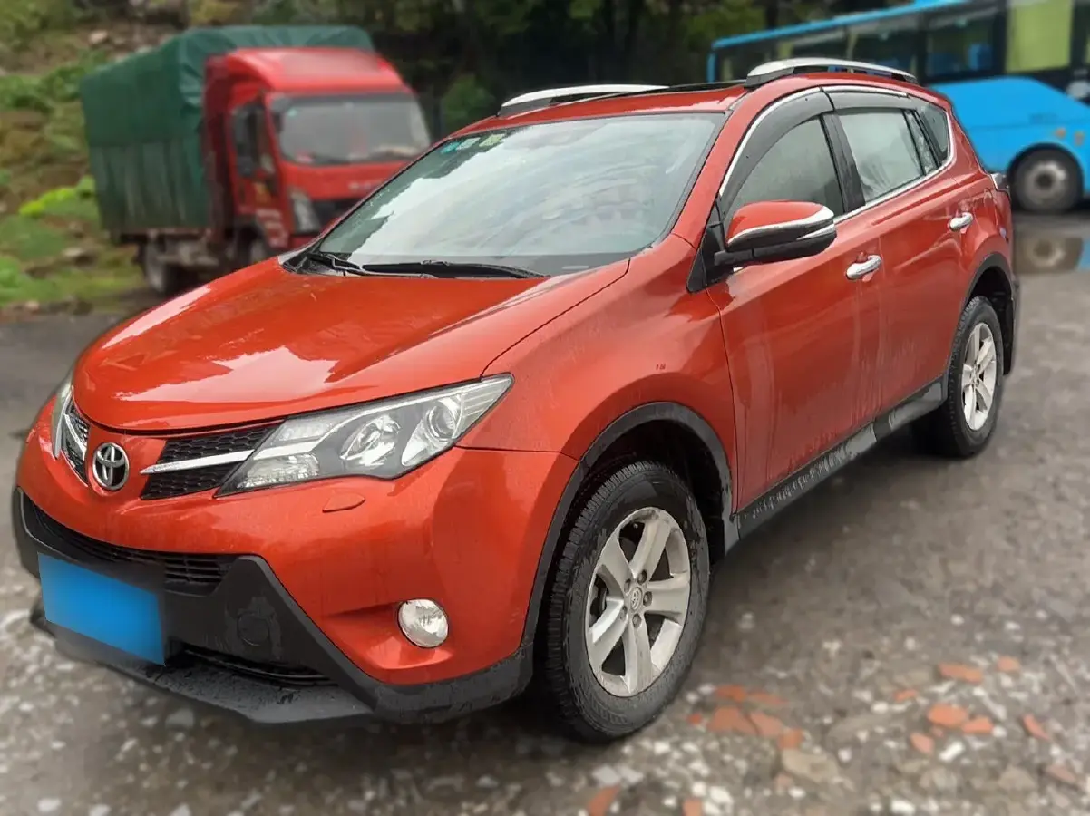 2013 Toyota RAV4 2.5L 180HP L4 6AT