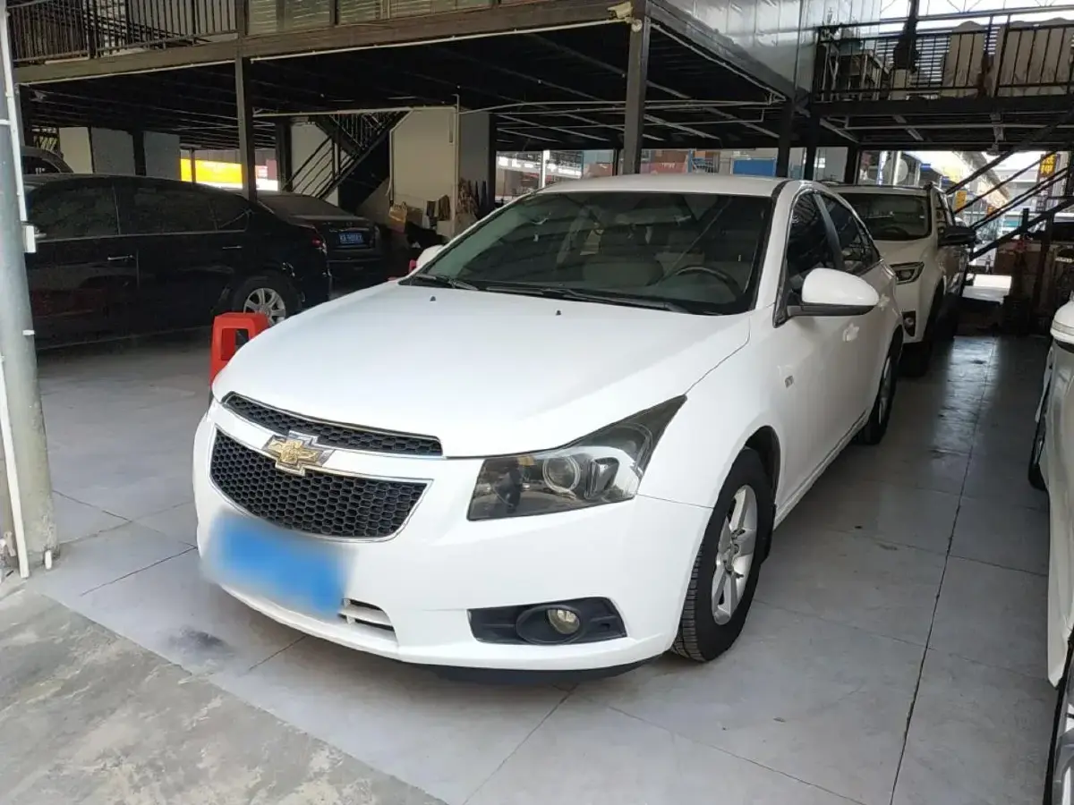 2013 Chevrolet Cruze 1.6L 121HP L4 5MT