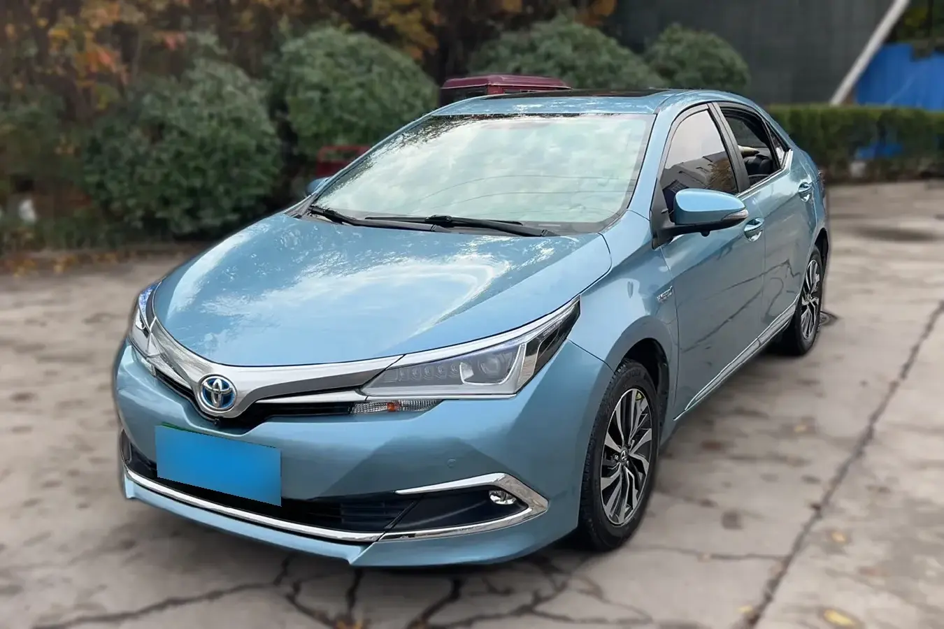 2016 Toyota Corolla 1.8L 99HP L4 E-CVT Hybrid