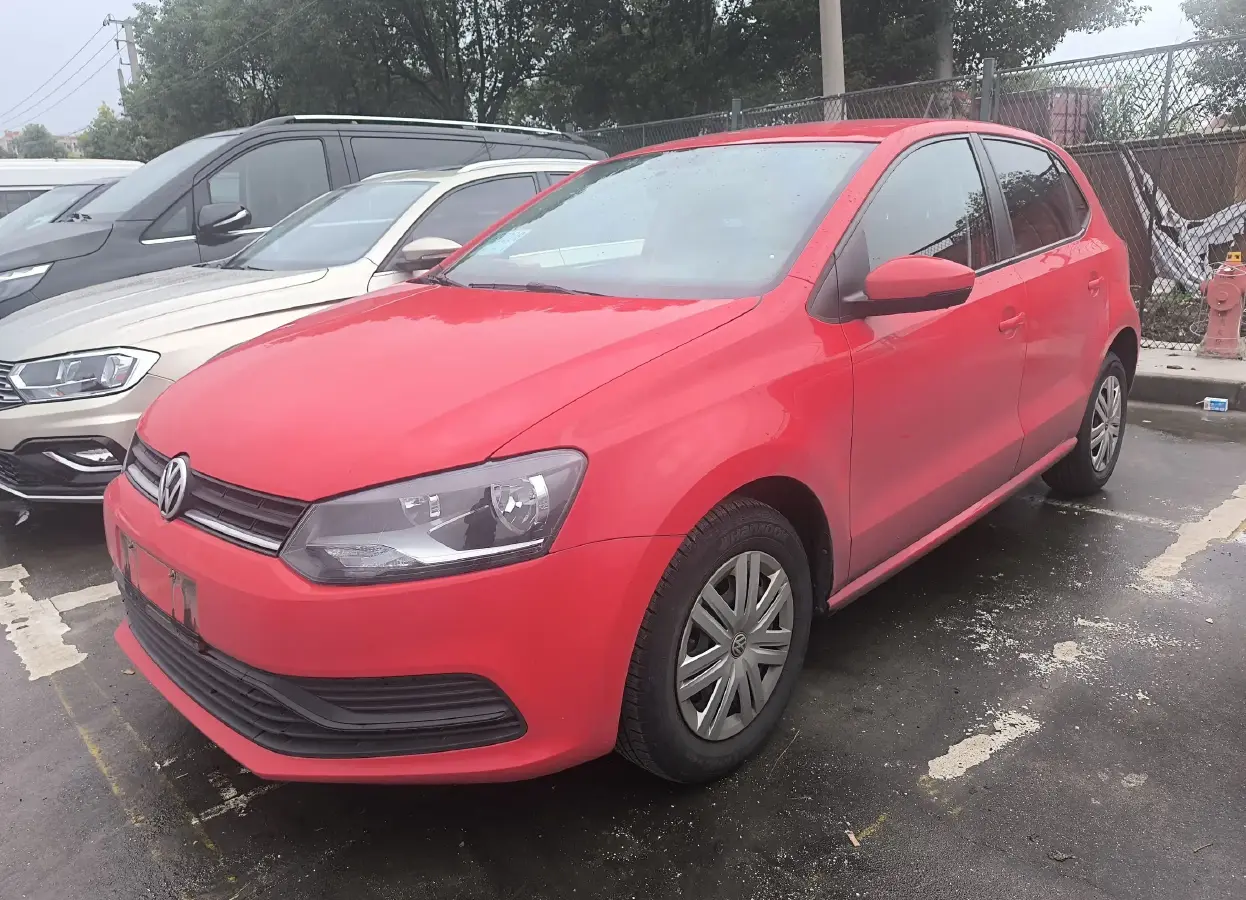 2016 Volkswagen Polo 1.4L 90HP L4 6AT
