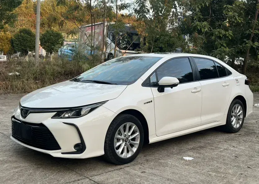 2021 Toyota Corolla 1.8L 98HP L4 E-CVT Hybrid