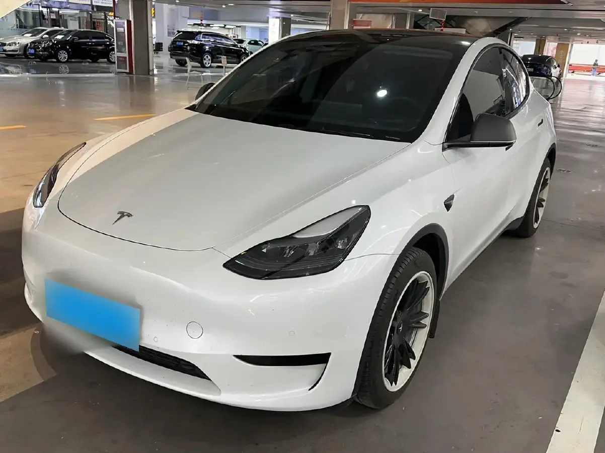 2022 Tesla Model Y BEV 60KWH