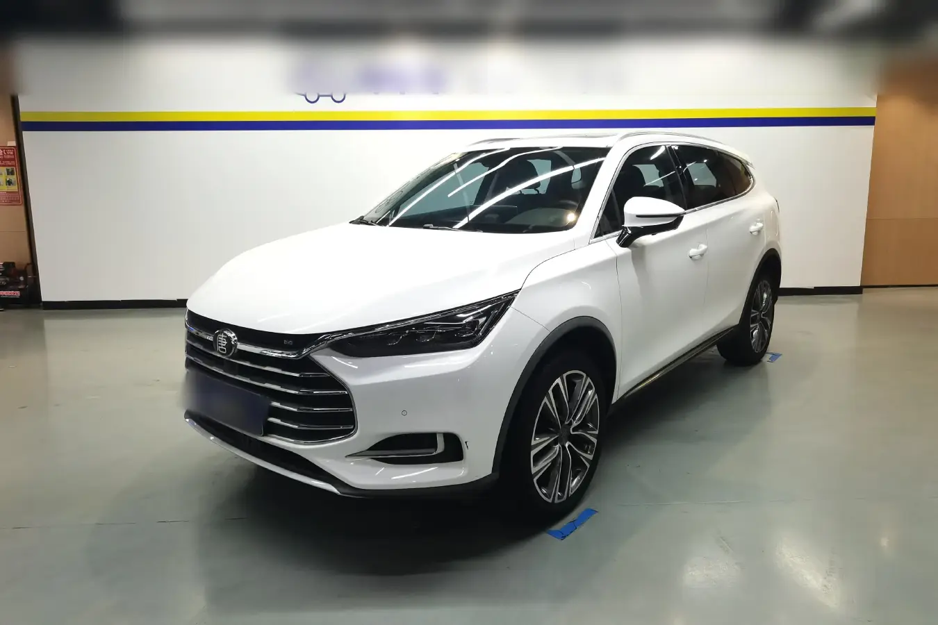 2018 BYD Tang 2.0T 205HP L4 6AT