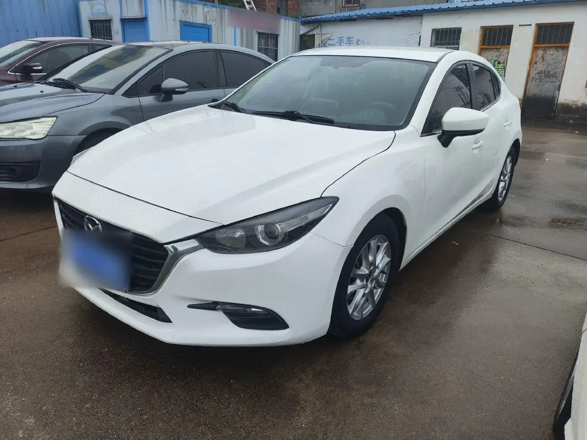 2017 Mazda 3 Axela 1.5L 117HP L4 6AT