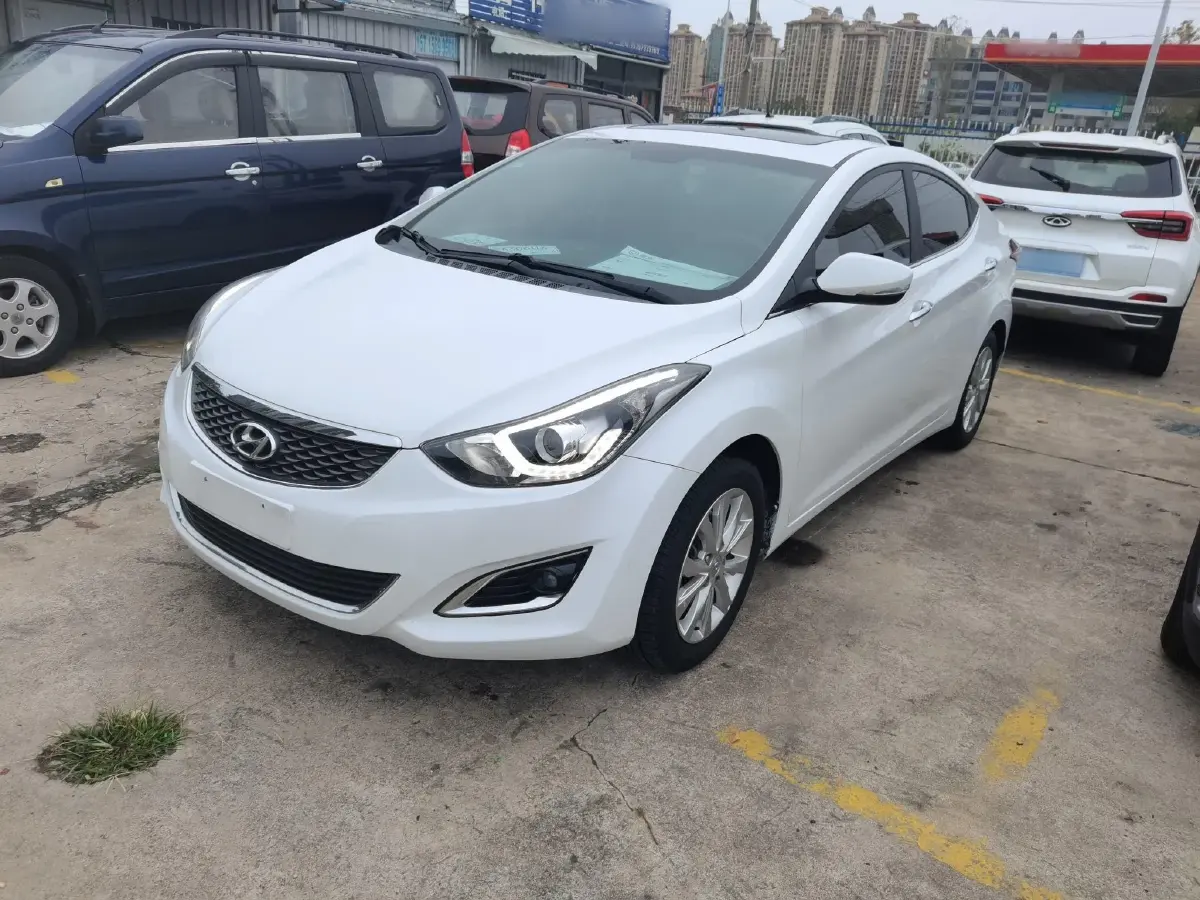 2016 Hyundai Elantra 1.6L 128HP L4 6AT