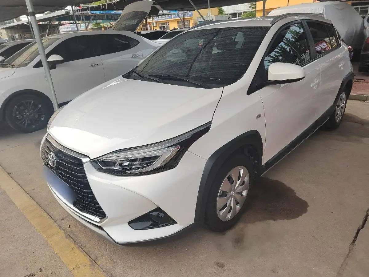 2022 Toyota Yaris L 1.5L 112HP L4 CVT