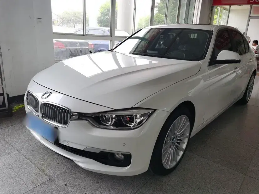 2018 BMW 3 Series 2.0T 184HP L4 8AT