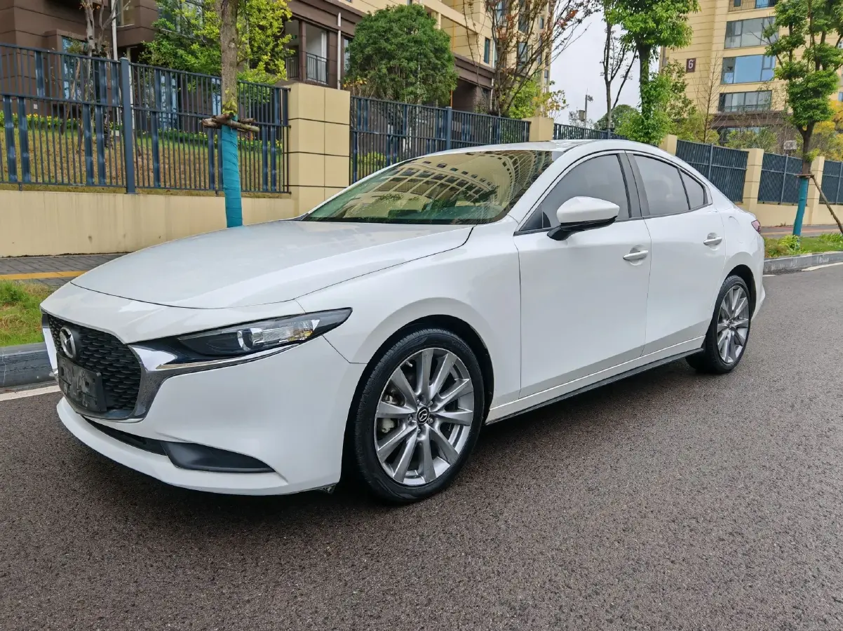 2020 Mazda 3 Axela 2.0L 158HP L4 6AT
