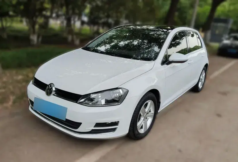 2016 Volkswagen Golf 1.2T 110HP L4 7DCT