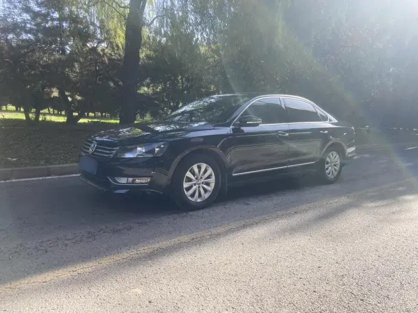 2013 Volkswagen Passat 1.8T 160HP L4 7DCT
