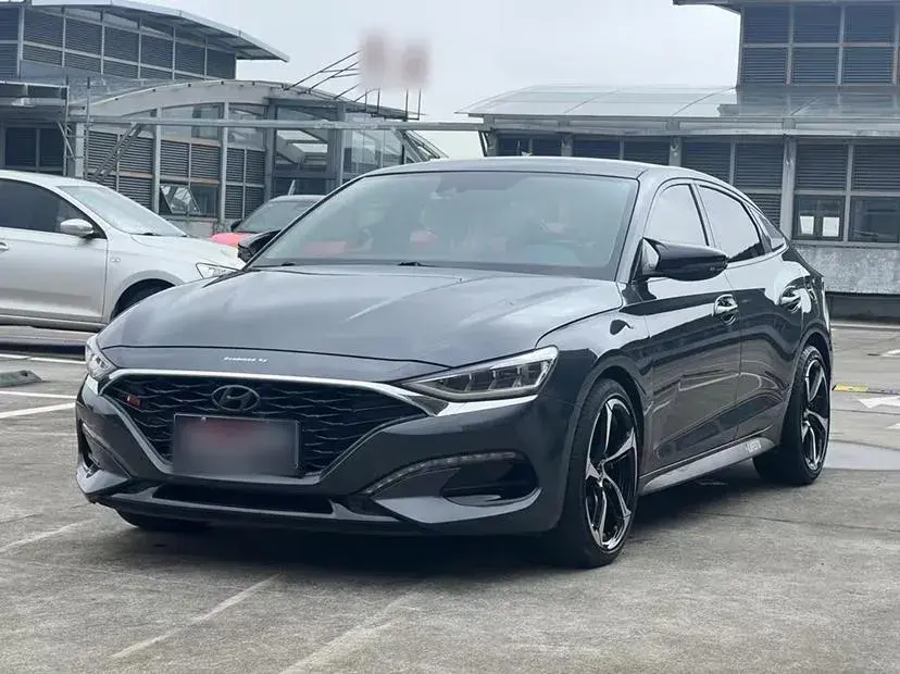 2019 Hyundai La Festa 1.6T 204HP L4 7DCT