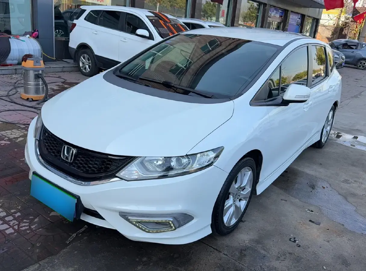 2013 Honda Jade 1.8L 141HP L4 5AT