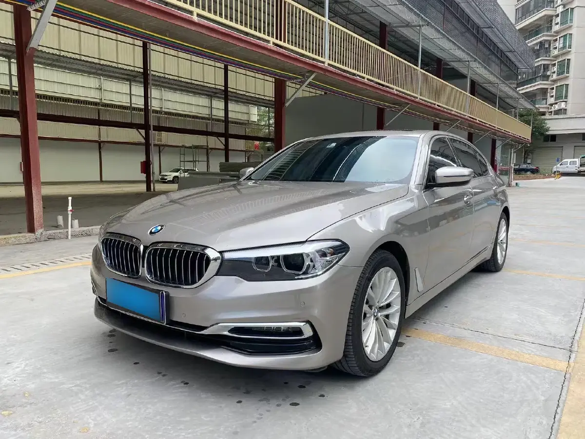 2019 BMW 5 Series 2.0T 252HP L4 8AT