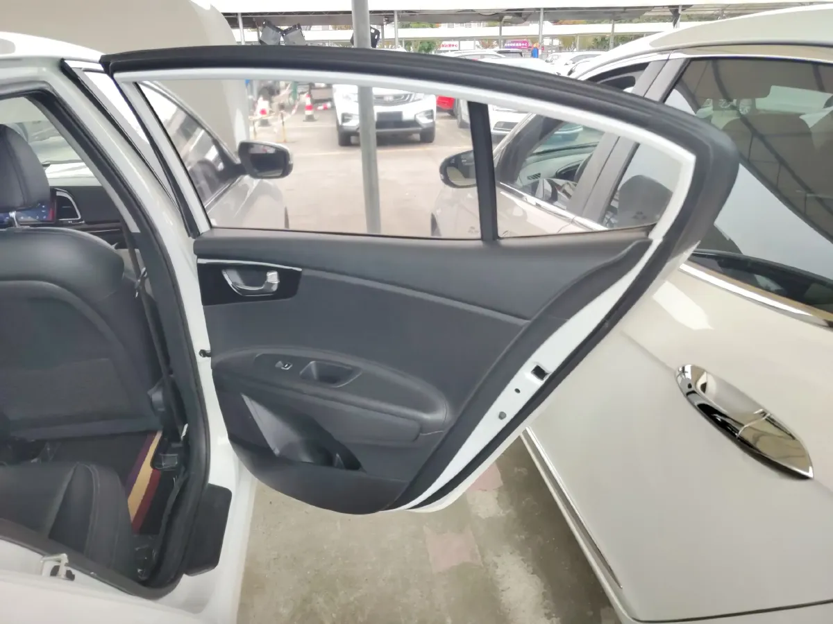 2014 Kia K4 1.8L 143HP L4 6AT,autocango,china used car exporter,china ev exporter,chinese used car exporter,chinese used ev exporter