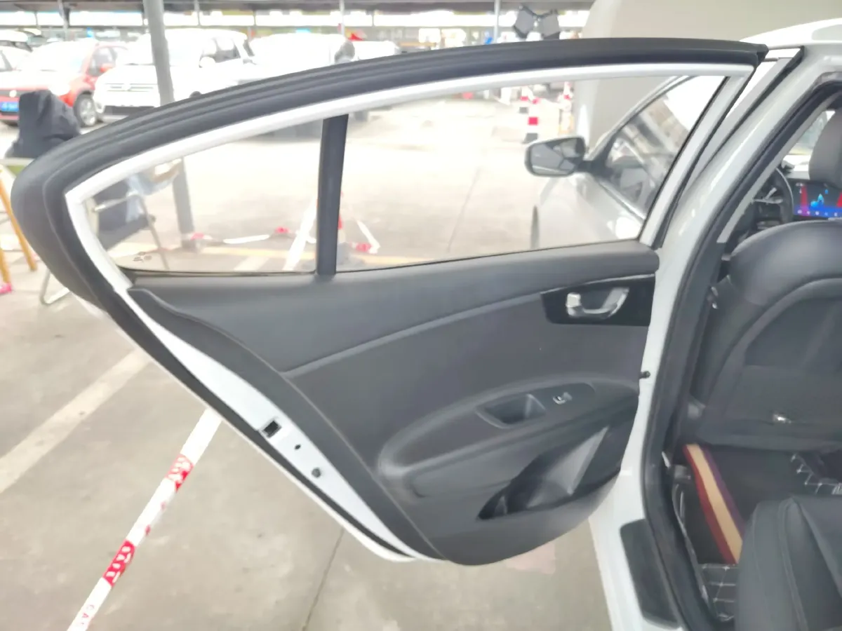 2014 Kia K4 1.8L 143HP L4 6AT,autocango,china used car exporter,china ev exporter,chinese used car exporter,chinese used ev exporter