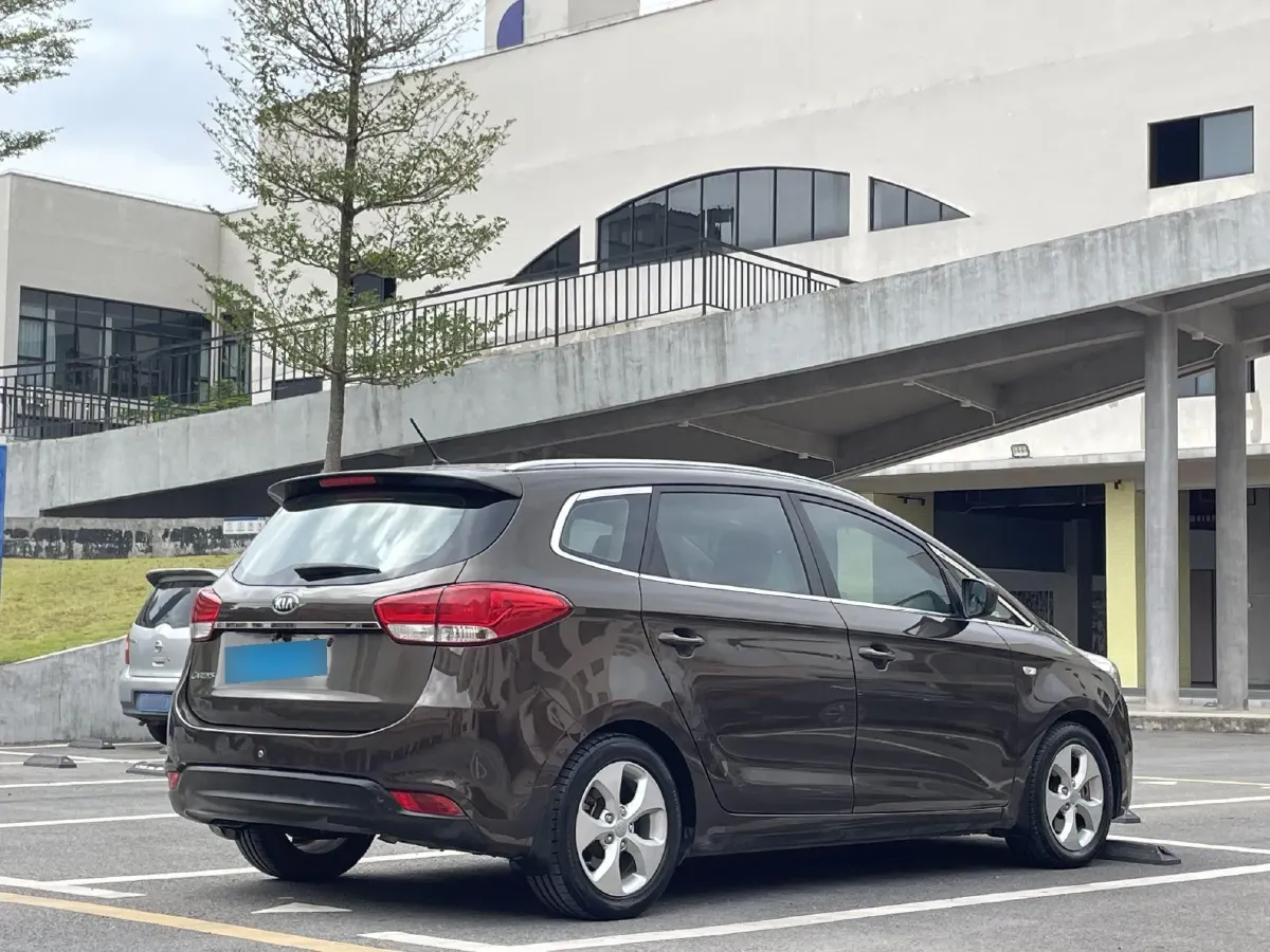 2013 Kia Carens 2.0L 152HP L4 6AT,autocango,china used car exporter,china ev exporter,chinese used car exporter,chinese used ev exporter